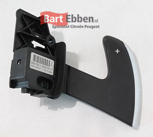 Flipperschakelaar Citroen C4 Picasso tweedehands aan stuurkolom met garantie Flipperschakelaar Citroen C4 Picasso tweedehands aan stuurkolom met garantie
