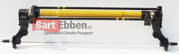 Peugeot 306 achteras nieuw exclusief remmen en wiellagers Peugeot 306 achteras nieuw exclusief remmen en wiellagers