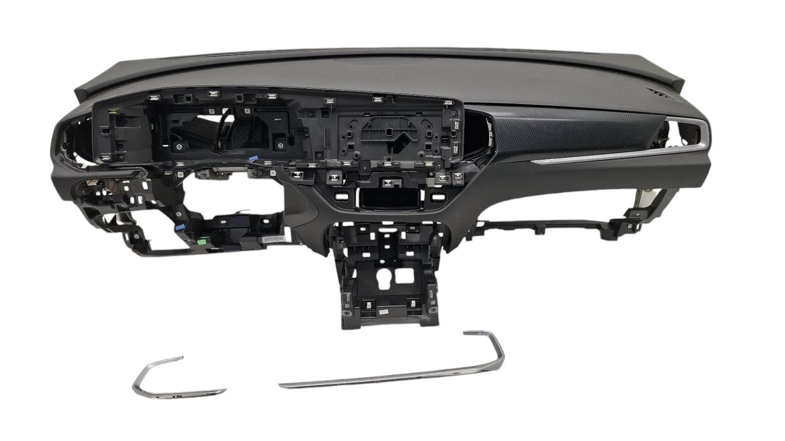 FYX JET BLACK A2 16822047YX MET STEUN VOOR INFORMATIEDISPLAY 98365427YX MET FUS GRIS MOYEN LIQUID PALADIUM SIERLIJSTJES 98365439US 98365440US 98365438US MET FXX ZWART SIERDEEL RECHTS 98365420XX