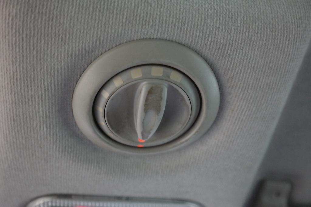 PEUGEOT 1007