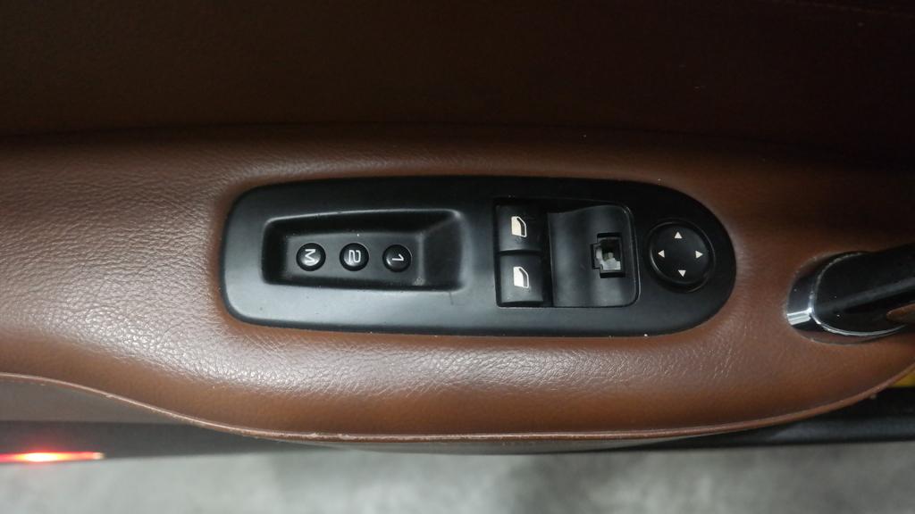 PEUGEOT 407 coupe