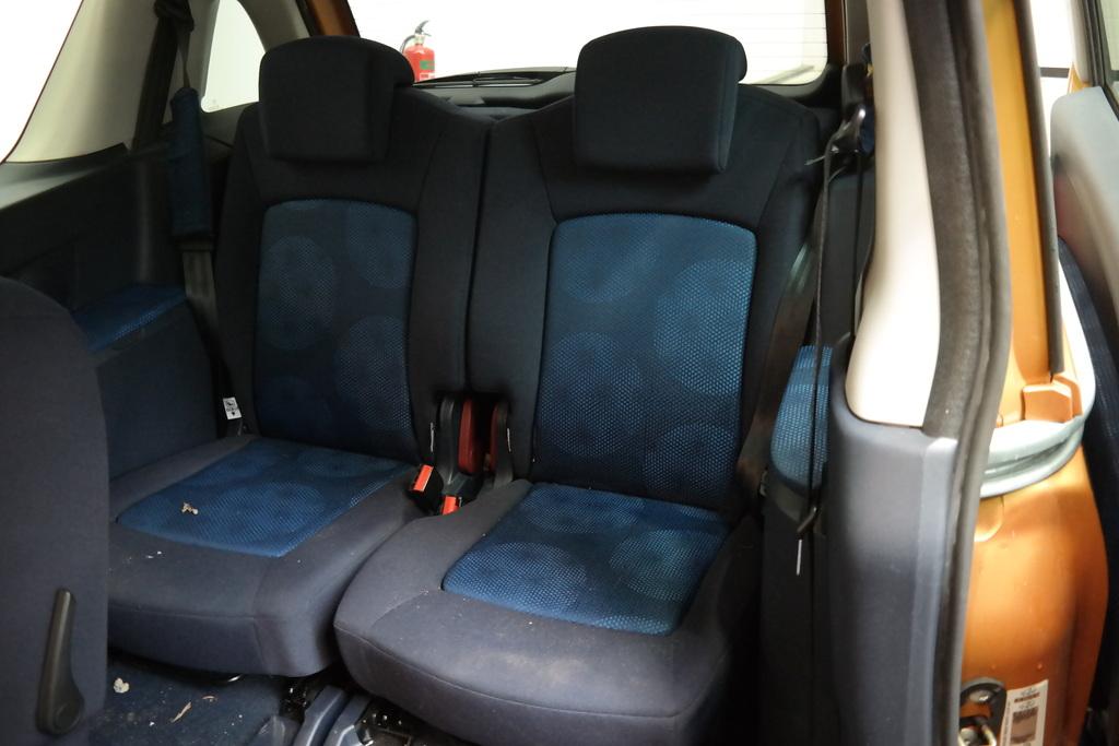 PEUGEOT 1007