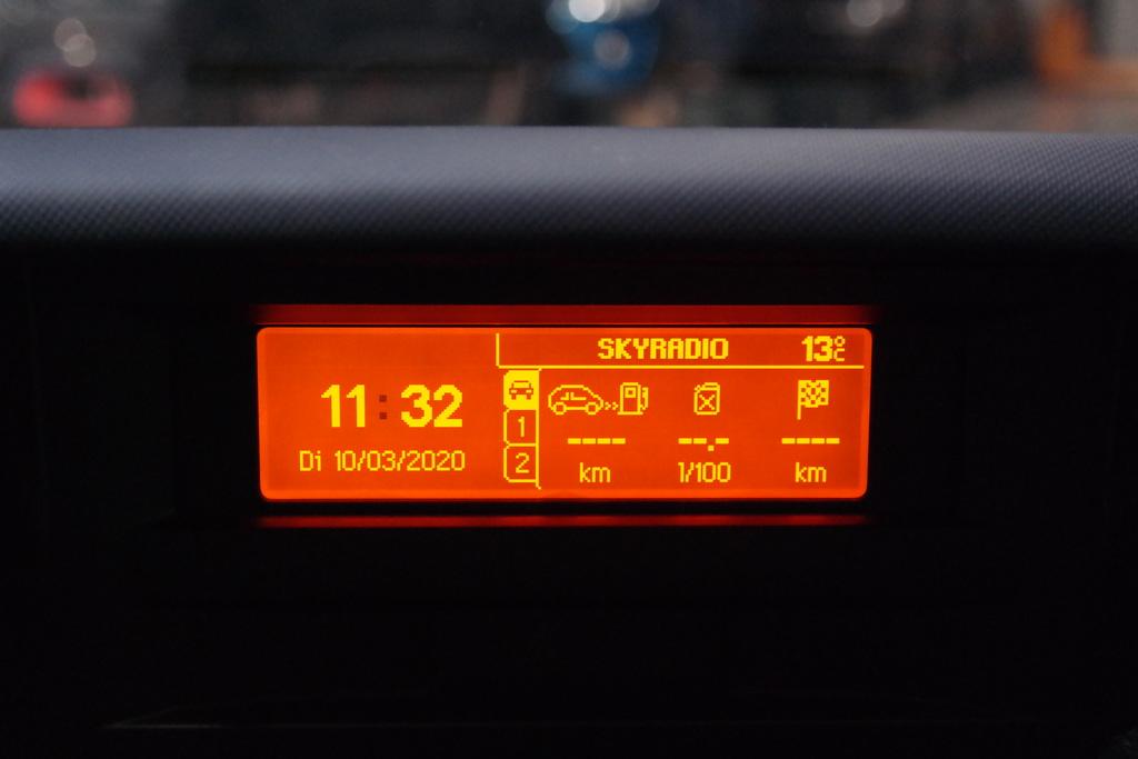 PEUGEOT 1007