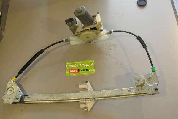 4DRS/ ELEK/ 6 PINS/ T2/ 7511-/ SIEMENS 9633879080/ BROSE A04452100 103322/ ZIE. MET MOTOR 9221F6 GEEN MOTOR 1619992880
