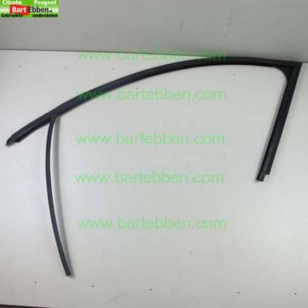 DEURRUBBER/RAAMRUBBER/ OP DEUR/ ZIE 9300G0 NFP