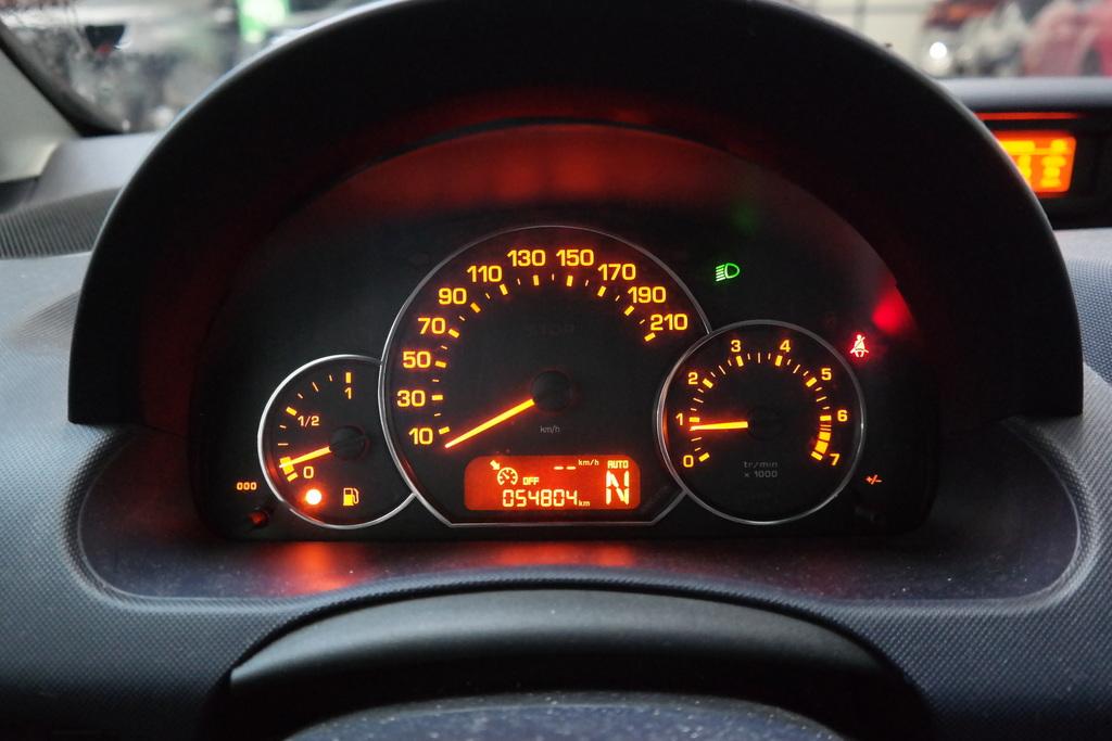 PEUGEOT 1007