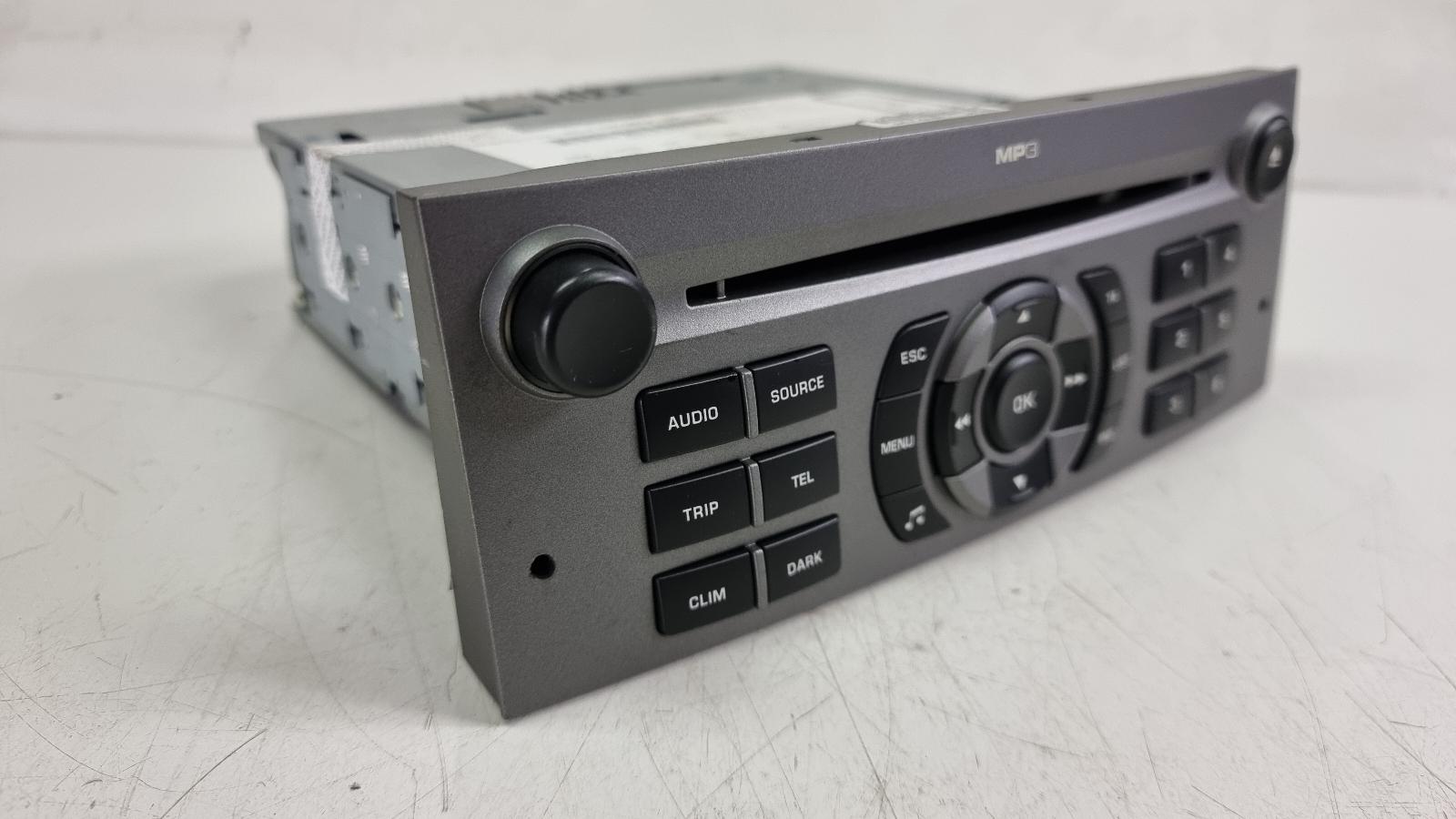 Autoradio radio CD MP3 Citroën Peugeot RD4 N2 9660647977 6574EW