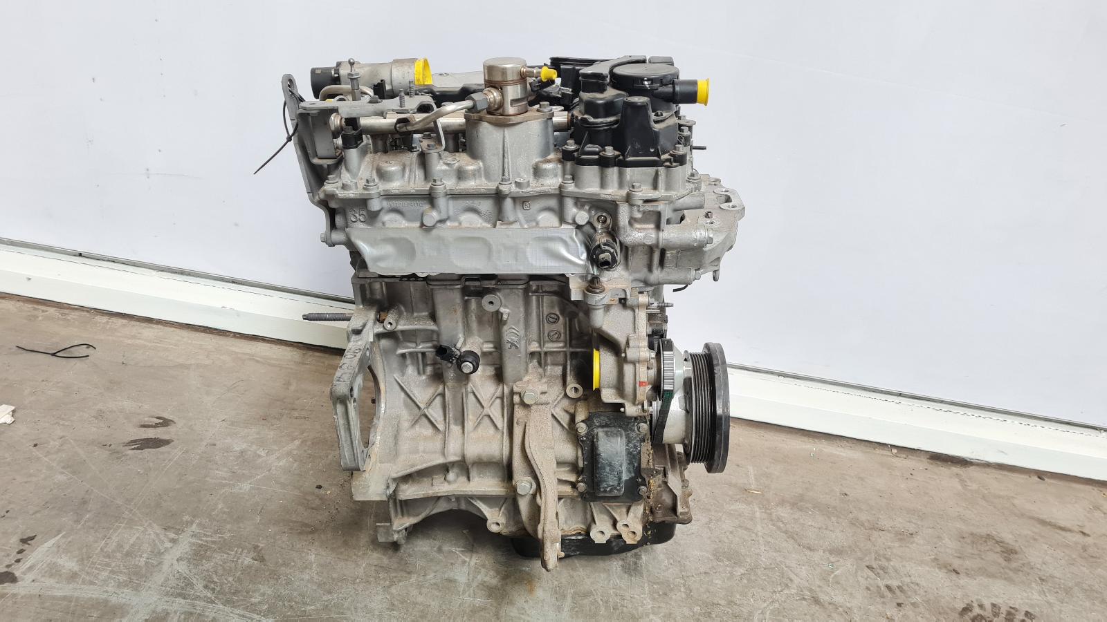 HN05 MET GROENE PEILSTOK MET TURBO TYPE MET DUMPVALVE 9825982080 RP 9836081180 1654509180 MET BRANDSTOF POMP 9812133780 HN05 10TMA3 0112411 1627638180 1627638280