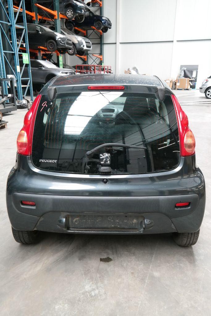 PEUGEOT 107