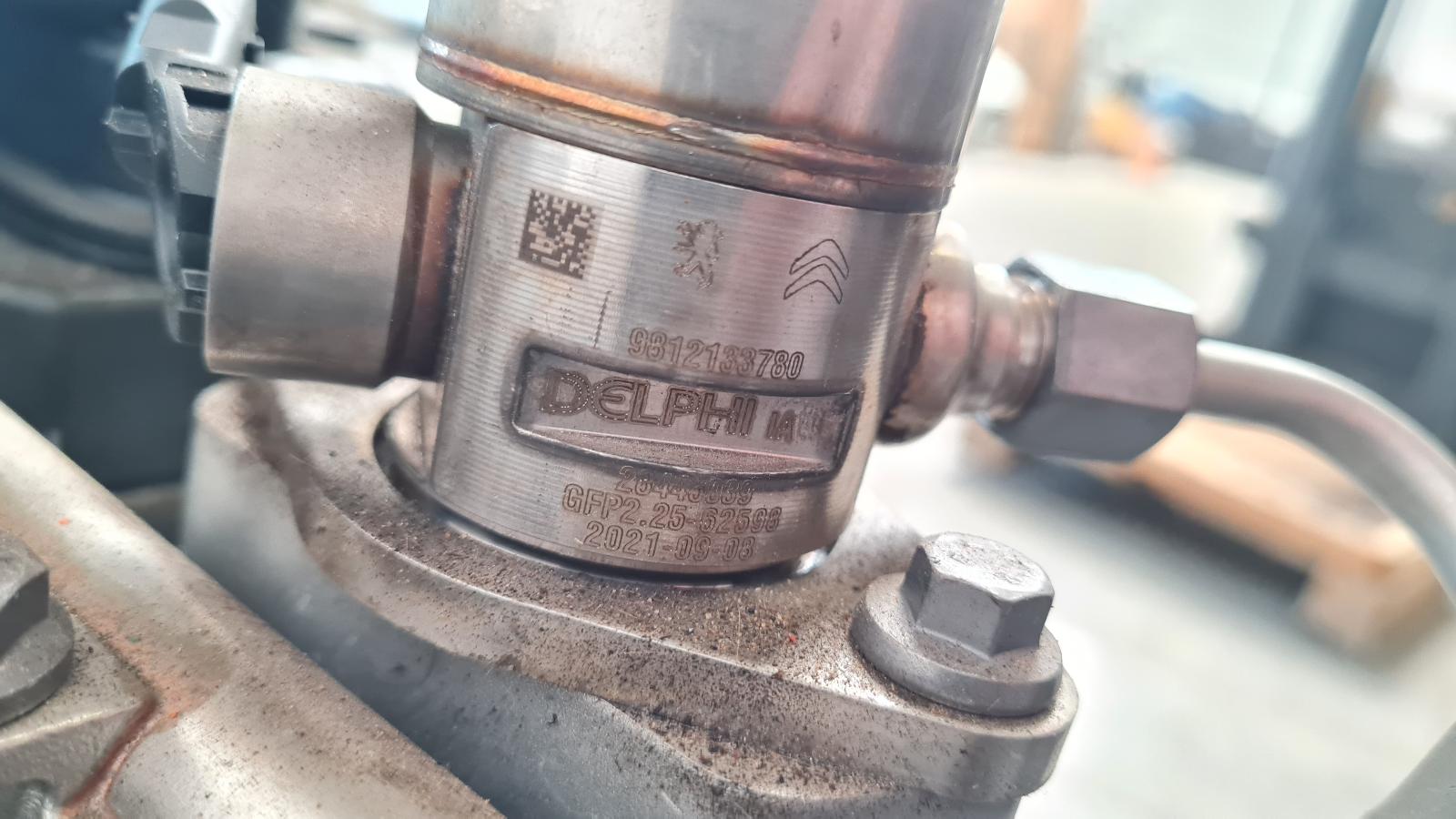HN05 MET GROENE PEILSTOK MET TURBO TYPE MET DUMPVALVE 9825982080 RP 9836081180 1654509180 MET BRANDSTOF POMP 9812133780 HN05 10Z1AF 0158288 1627638180 1627638280