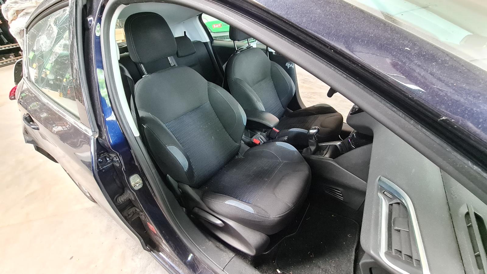 PEUGEOT 208 5 DRS BERLINE