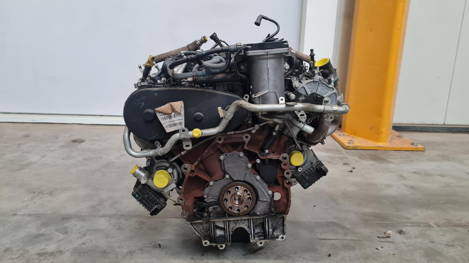 FLD11 281006 0120854 UHZ 00TRD1 MET TURBO'S HONEYWELL ACHTER 0375K3 1651970680 NFP VOOR 0375K4 1651970780 NFP MET DIESELPOMP SIEMENS 1920HJ 1921P1 NFP MET VERSTUIVERS SIEMENS 1980H1 NFP 1980AC UHZ DT17TED4 0135JT 1629119080