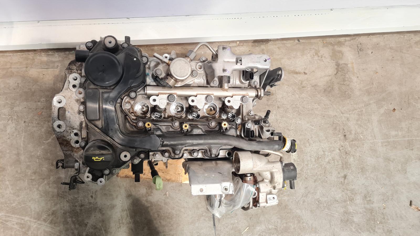 HN05 MET GROENE PEILSTOK MET TURBO TYPE MET DUMPVALVE 9825982080 RP 9836081180 1654509180 MET BRANDSTOF POMP 9812133780 HN05 10TMA5 0064217 1627638180 1627638280