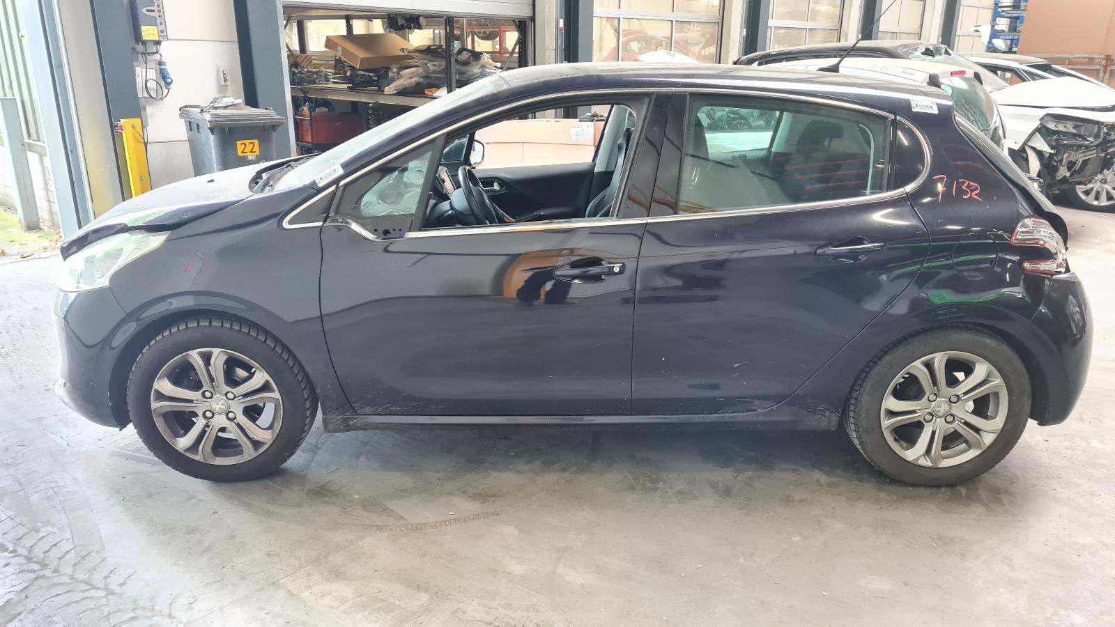 PEUGEOT 208 5 DRS BERLINE