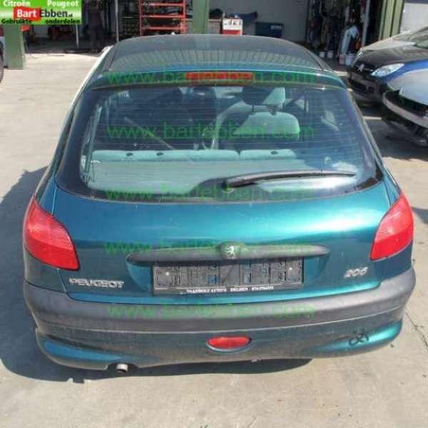 PEUGEOT 206 1.6 XT