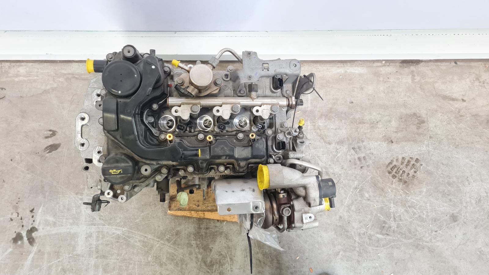 HN05 MET GROENE PEILSTOK MET TURBO TYPE MET DUMPVALVE 9825982080 RP 9836081180 1654509180 MET BRANDSTOF POMP 9812133780 HN05 10TMA3 0112411 1627638180 1627638280