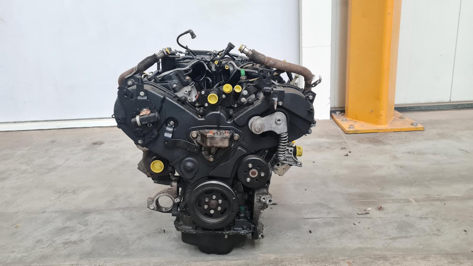 FLD11 281006 0120854 UHZ 00TRD1 MET TURBO'S HONEYWELL ACHTER 0375K3 1651970680 NFP VOOR 0375K4 1651970780 NFP MET DIESELPOMP SIEMENS 1920HJ 1921P1 NFP MET VERSTUIVERS SIEMENS 1980H1 NFP 1980AC UHZ DT17TED4 0135JT 1629119080
