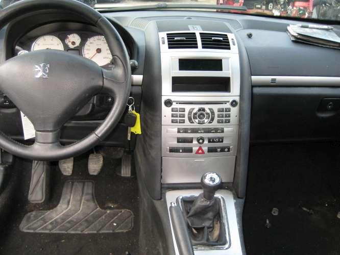 PEUGEOT 407