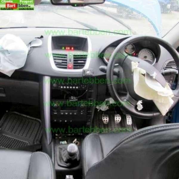 PEUGEOT 207 1.6 HDI CC