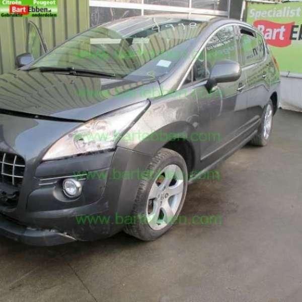 PEUGEOT 3008 1.6 HDI