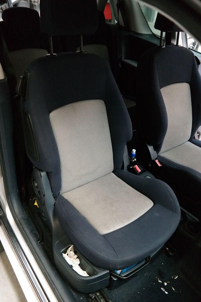 PEUGEOT 1007