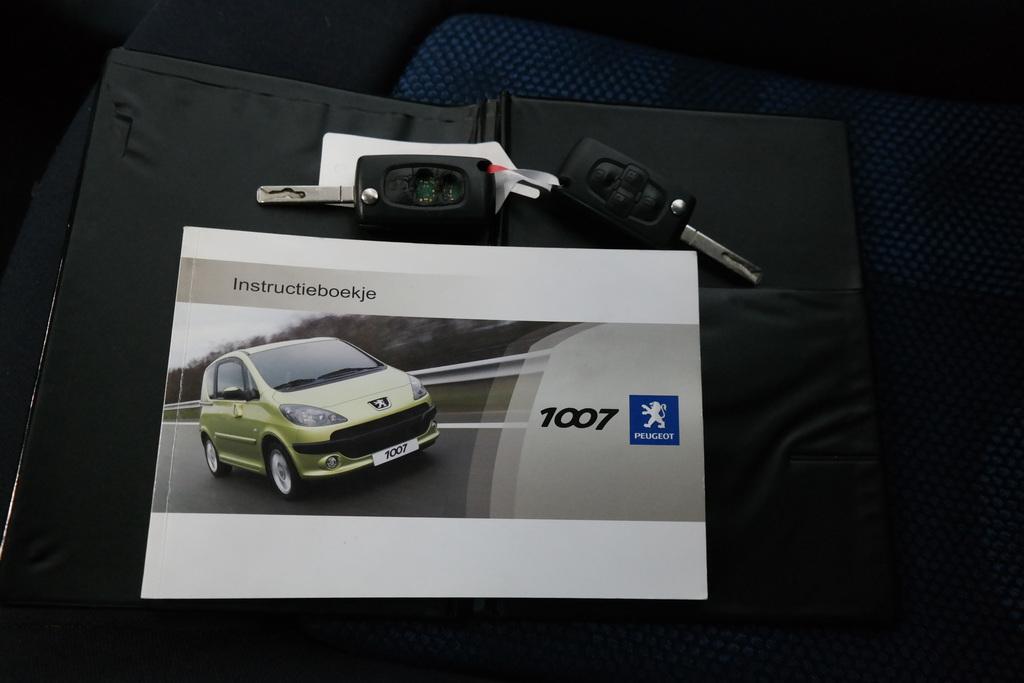 PEUGEOT 1007