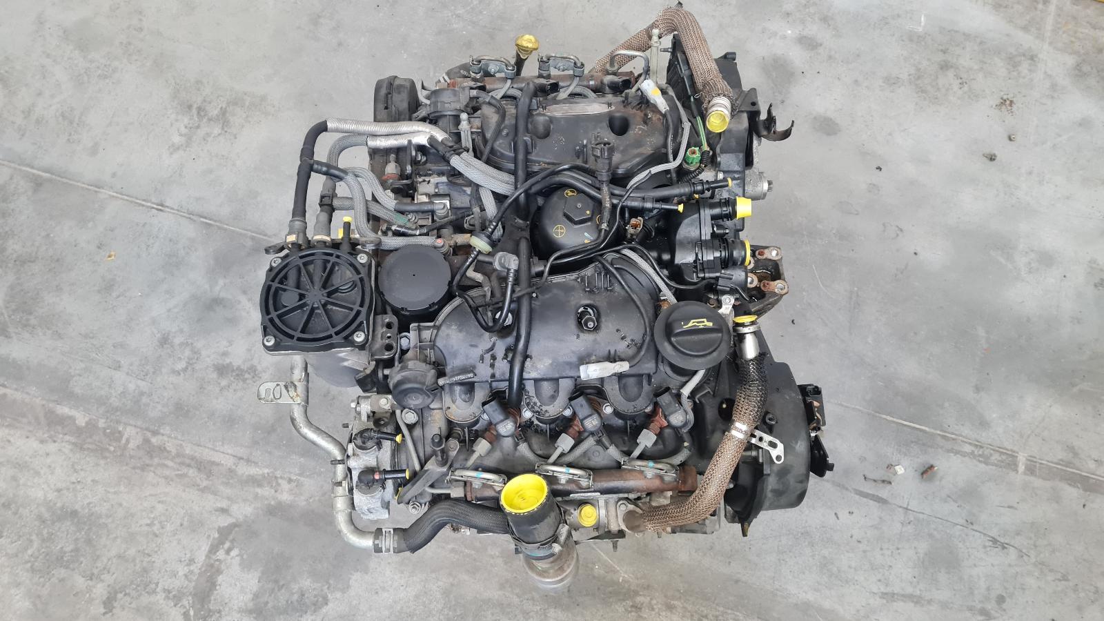 FLD11 281006 0120854 UHZ 00TRD1 MET TURBO'S HONEYWELL ACHTER 0375K3 1651970680 NFP VOOR 0375K4 1651970780 NFP MET DIESELPOMP SIEMENS 1920HJ 1921P1 NFP MET VERSTUIVERS SIEMENS 1980H1 NFP 1980AC UHZ DT17TED4 0135JT 1629119080