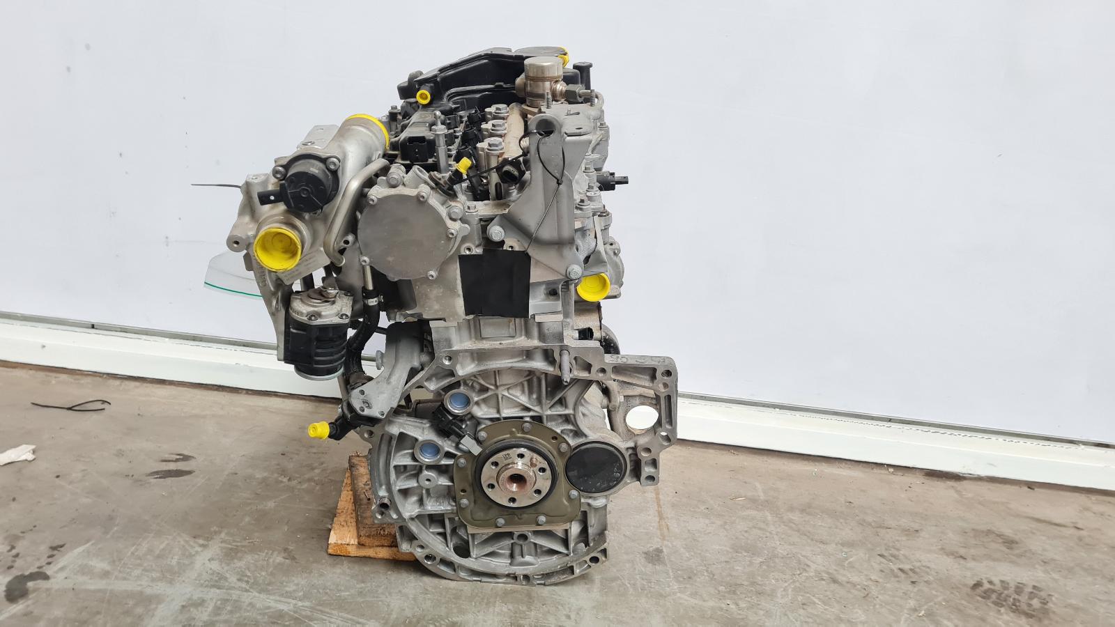 HN05 MET GROENE PEILSTOK MET TURBO TYPE MET DUMPVALVE 9825982080 RP 9836081180 1654509180 MET BRANDSTOF POMP 9812133780 HN05 10TMA3 0112411 1627638180 1627638280